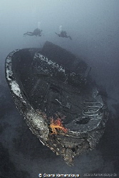 Safary boat wreck by Oxana Kamenskaya 